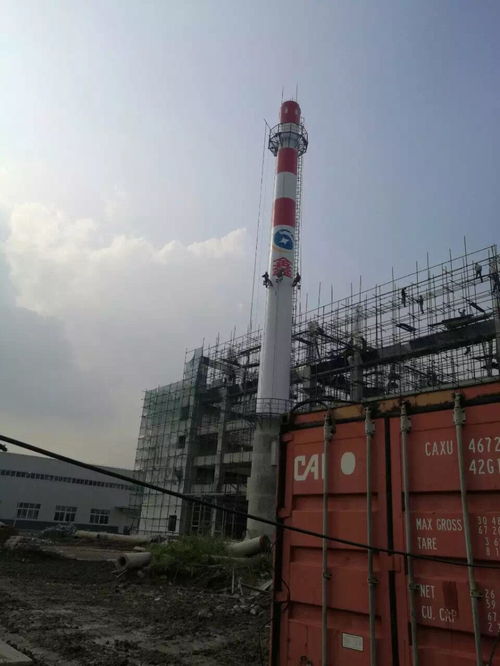 專業高效 深圳扒煙囪施工隊與太陽能計算機軟件科技的創新融合